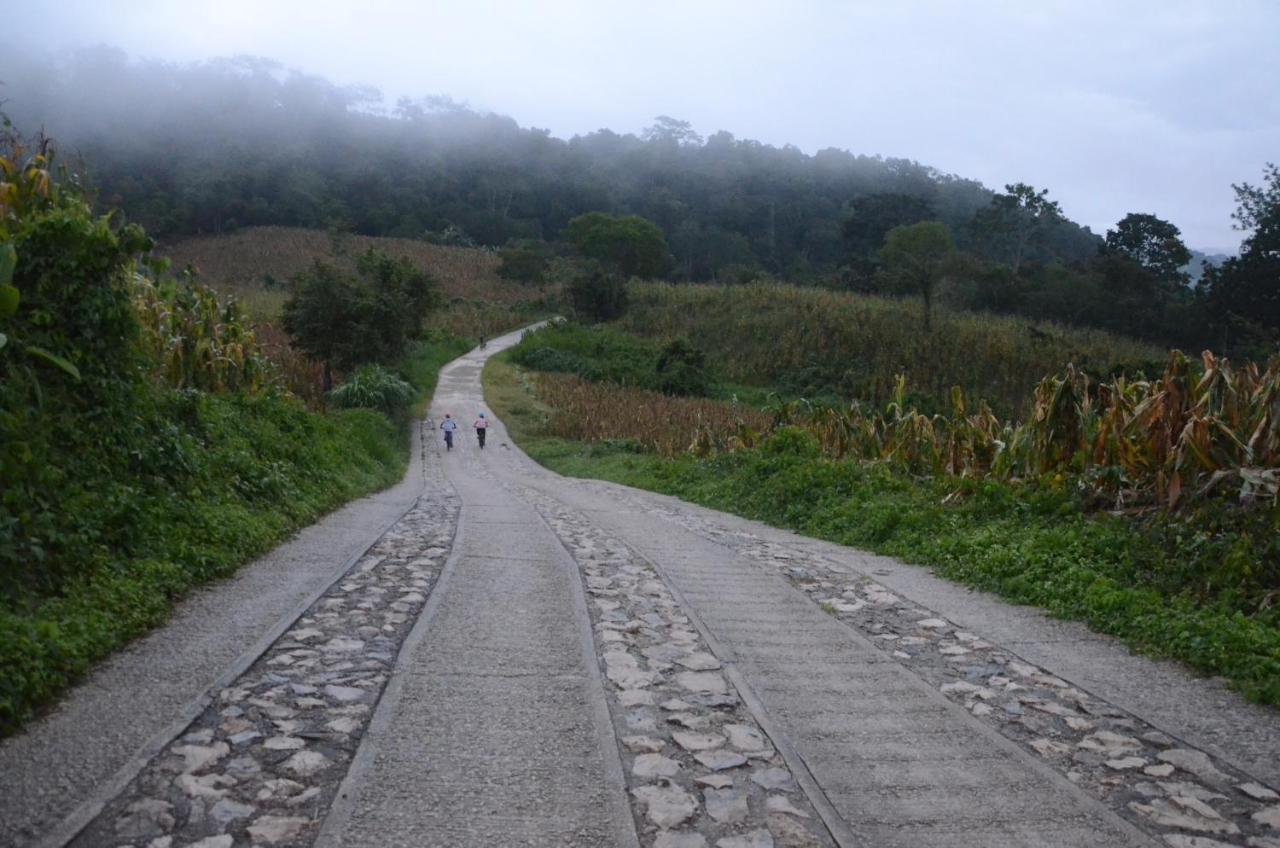 Ciudad De Las Rocas La Fortuna Gallo Giro Eksteriør bilde